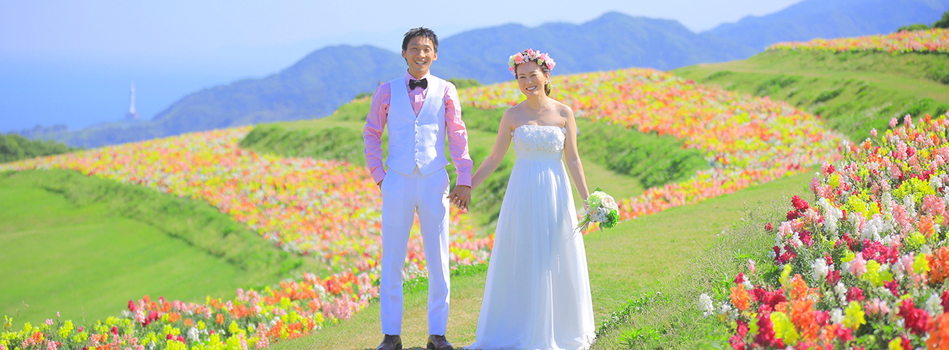 DE & Co. Decollte Wedding Photography in Japan. A Japanese Wedding Photo Studio. | 德可莉日本專業婚紗攝影 | Kobe | 神戶 | Flower × Flower × Flower! | 花花世界